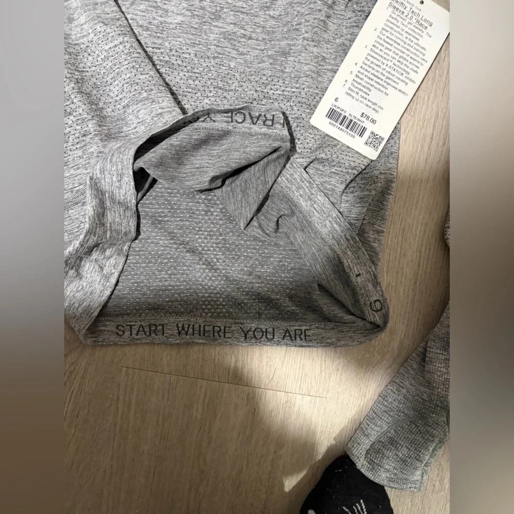 NWT Lululemon Swiftly - Picture 6 of 6